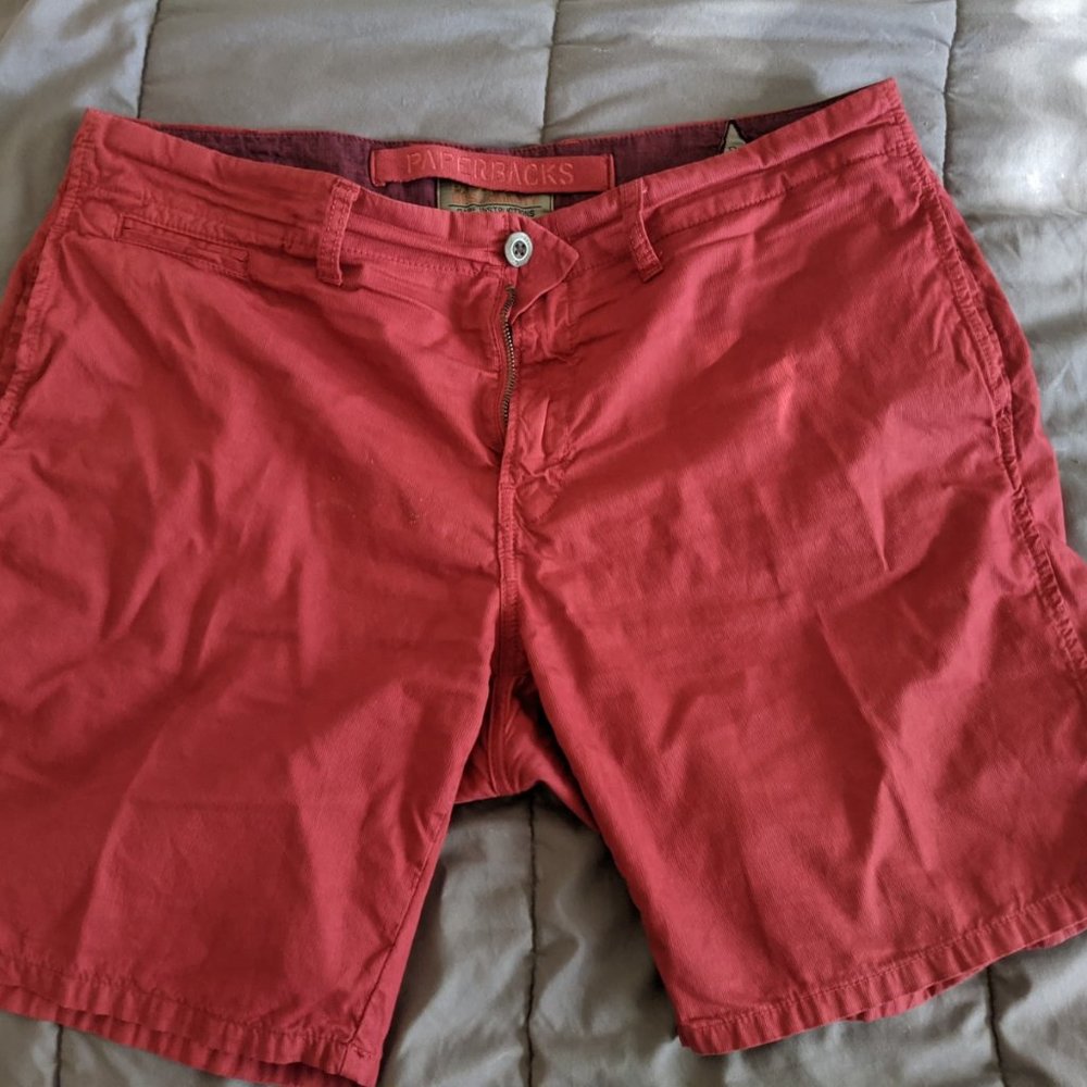 Men's paperback Shorts in Cranbury sz 36